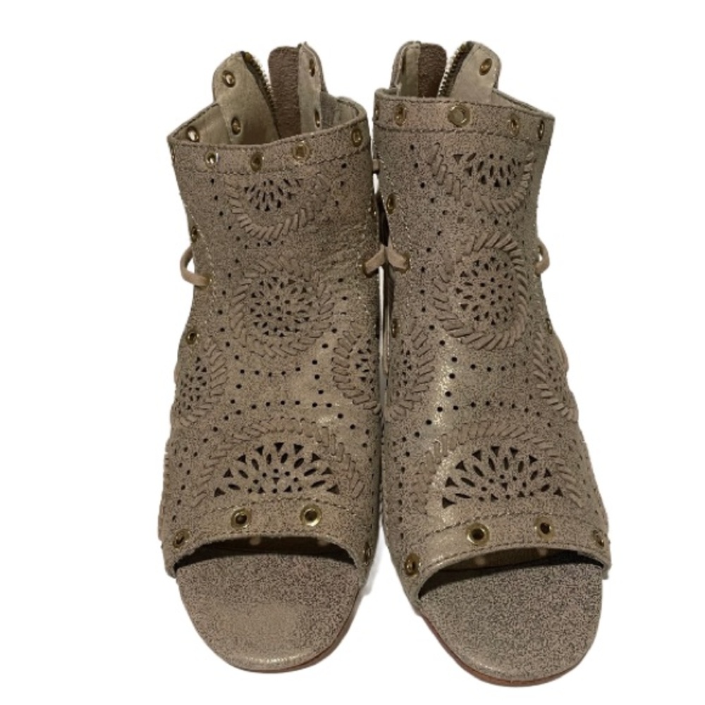 Latigo Beige Perforated Sandals